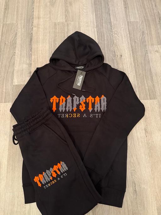 Buy & Sell Luton Town Centre Luton - Photos for Trapstar Chenille Black/Orange Tracksuit