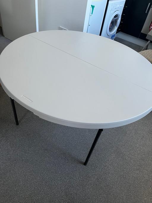 Buy & Sell Reading Town Centre Reading - Photos for Round Folding Table