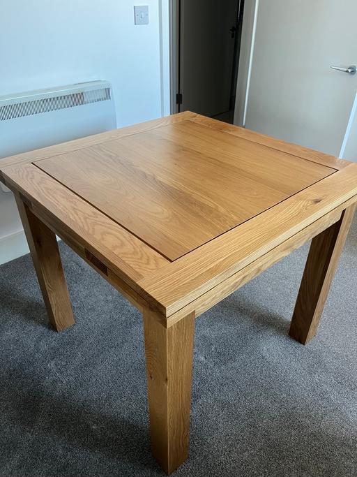 Buy & Sell Reading Town Centre Reading - Photos for Solid Oak Extending Dining Table + 4 Chairs