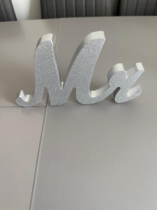 Buy & Sell - Photos for Mr & Mrs Wedding Table Ornament