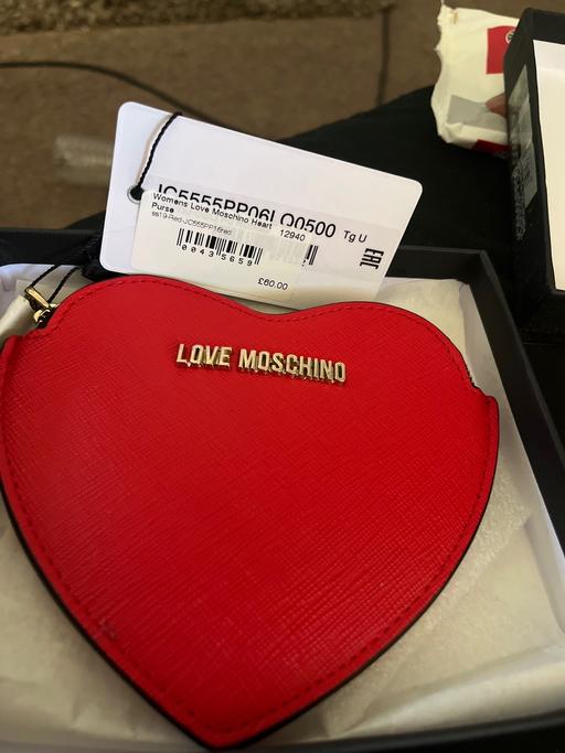 Buy & Sell Mottingham South East London - Photos for Love moschino red heart purse boxed new