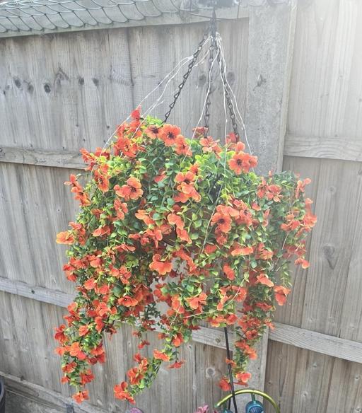 Buy & Sell Minworth Trade Park Birmingham - Photos for Artificial Hanging Basket + Solar Lights NEW