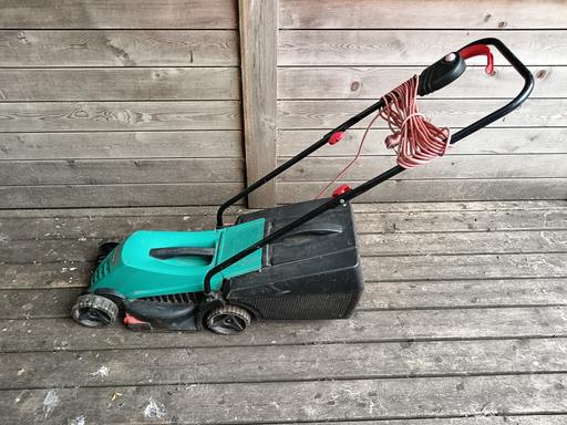 Buy & Sell Old Tupton North East Derbyshire - Photos for Bosch Rotak 320 ER Lawnmower