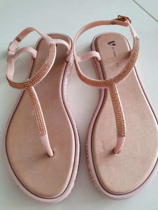 Buy & Sell Oxley Wolverhampton - Photos for New sandals