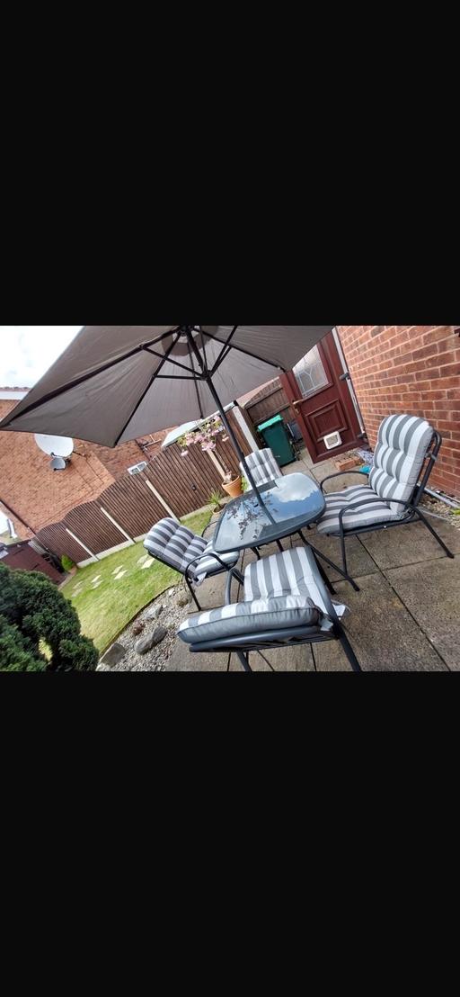 Buy & Sell Cradley Heath Sandwell - Photos for Garden Table and chairs