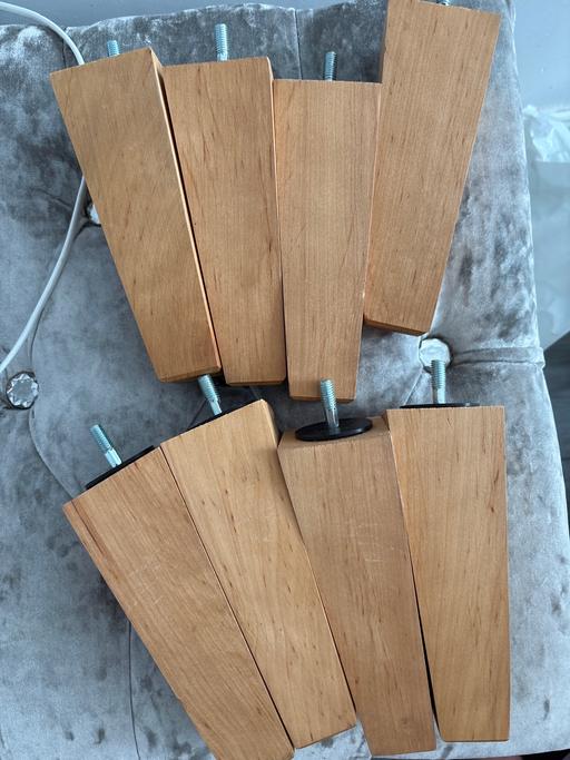 Buy & Sell Southdene Knowsley - Photos for 8 wooden legs brand new