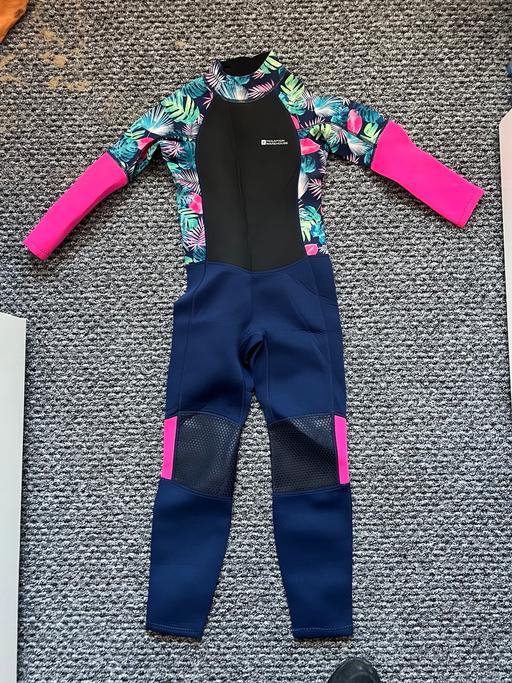 Buy & Sell Kings Heath Birmingham - Photos for Brand-new age 9–10 girls long sleeve wetsuit