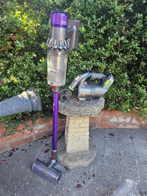 Buy & Sell Pensnett Dudley - Photos for DYSON & G TECH HOOVERS...UNTESTED. NO CHARGER