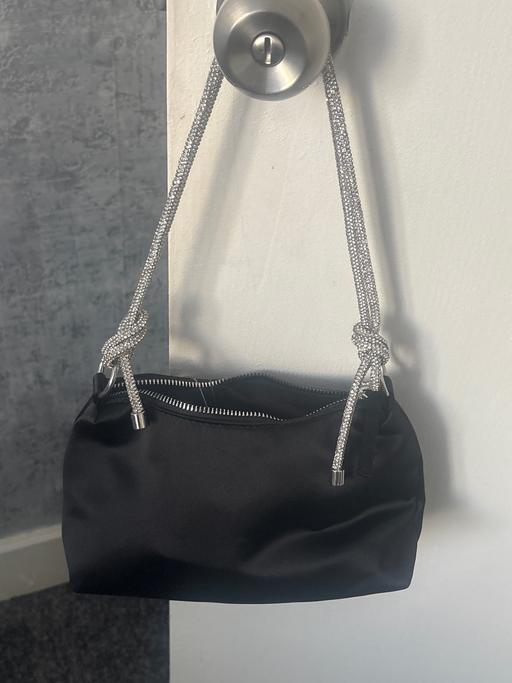 Buy & Sell Poplar East London - Photos for Little black bag with glittery handles