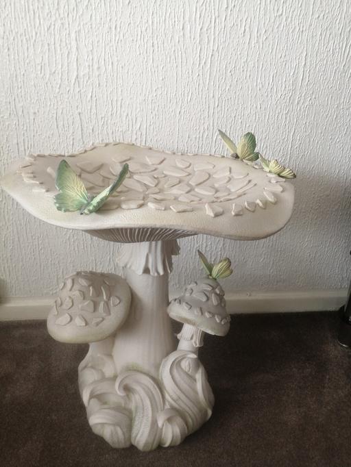 Buy & Sell Heath Town Wolverhampton - Photos for New bird table with butterflies RRP £100