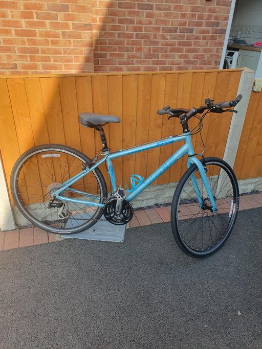 Buy & Sell Cross Lanes Wrexham - Wales - Photos for Trek bicycle