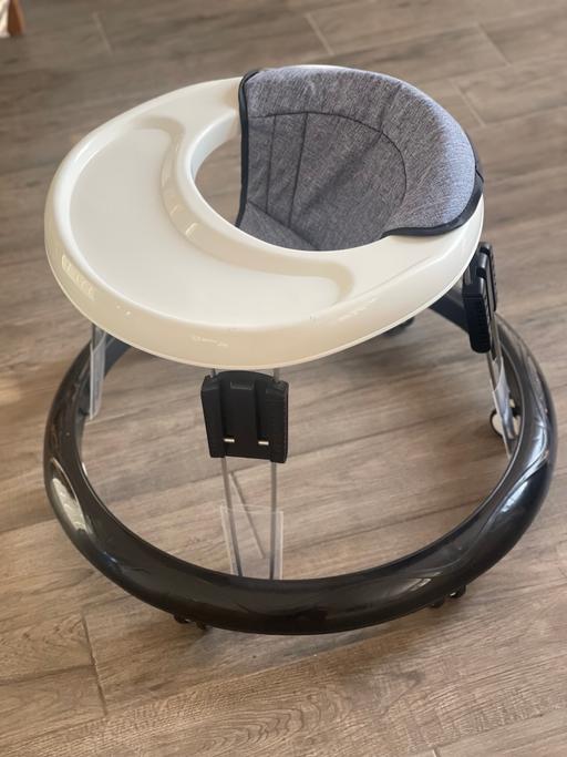 Buy & Sell Broadgreen Knowsley - Photos for Baby Walker