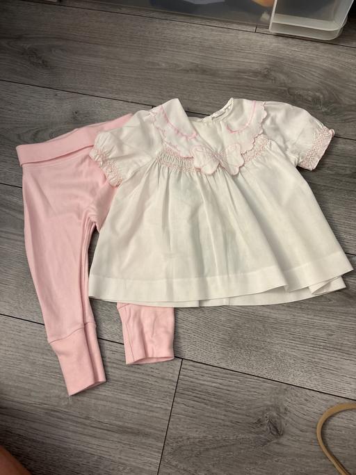 Buy & Sell Southdene Knowsley - Photos for Baby girl top and pants