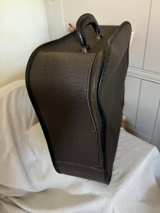 Buy & Sell Easington Lane Sunderland - Photos for Vintage Suitcase