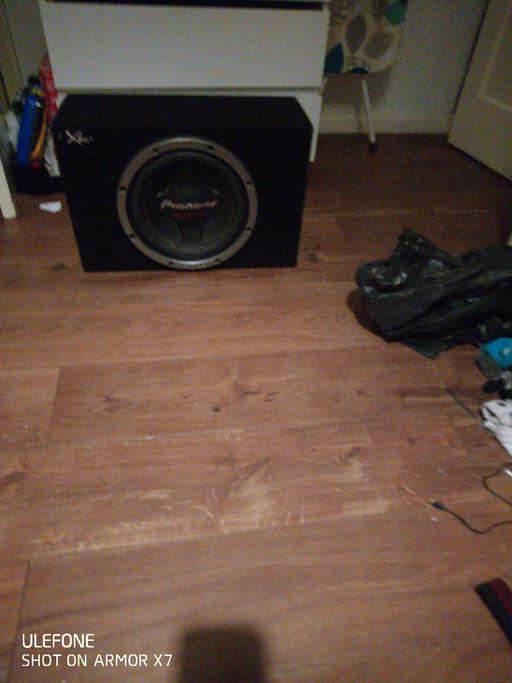 Vehicles Cann Hall East London - Photos for car speaker