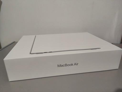 Buy & Sell Loxford East London - Photos for Apple MacBook Air 2025 13.6in M4 16GB 256GB