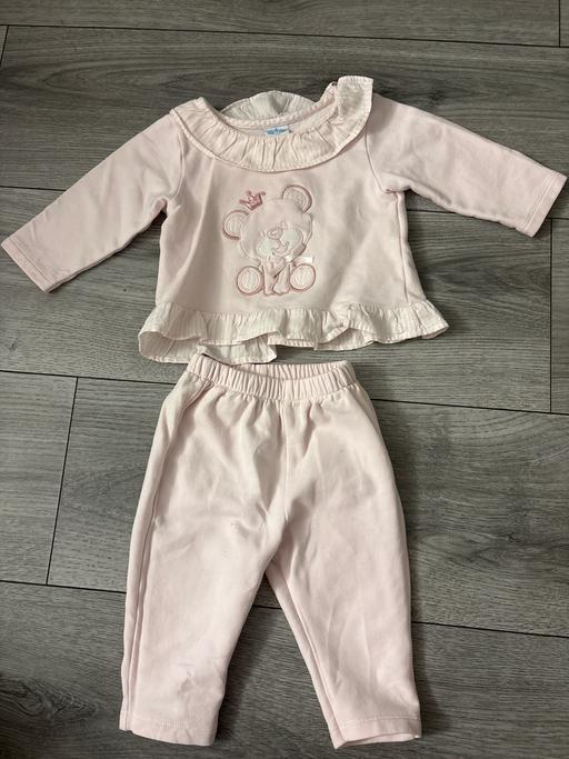 Buy & Sell Southdene Knowsley - Photos for Sardon baby girl top and bottoms