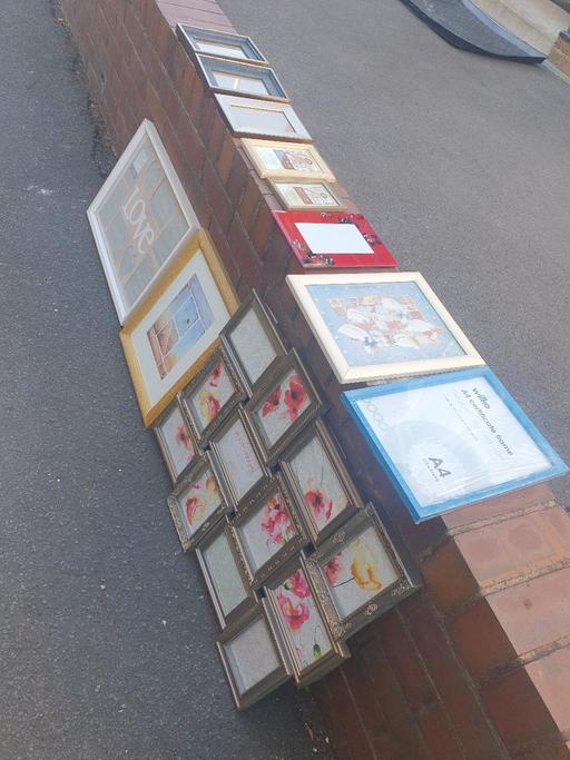 Buy & Sell Pensnett Dudley - Photos for Joblot Of Picture Frames, All Different Sizes