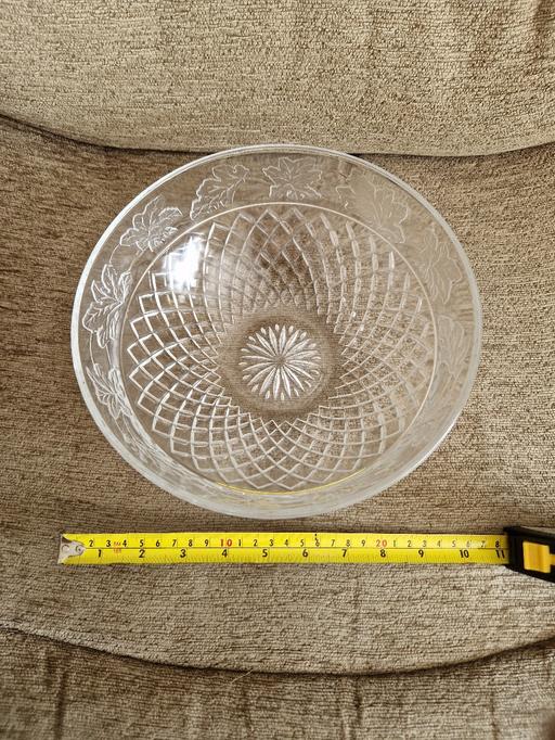 Buy & Sell Ramsgate Thanet - Photos for like new cut glass serving bowl