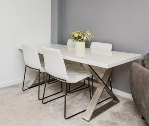 Buy & Sell Erdington Birmingham - Photos for Dining Table & Chairs