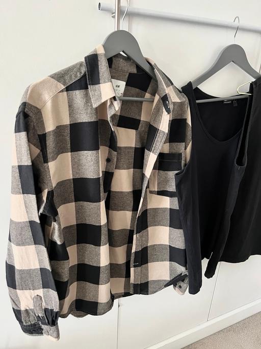 Buy & Sell Walton-on-Thames Elmbridge - Photos for H&M check over shirt / 2 vest