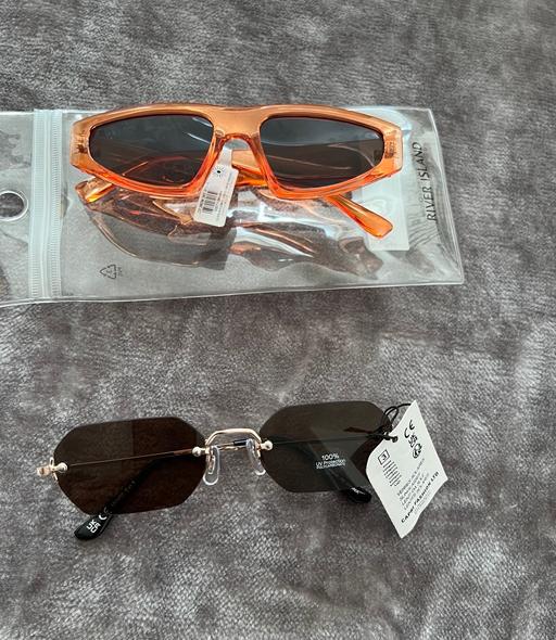 Buy & Sell Walton-on-Thames Elmbridge - Photos for Capri & River island sunglasses men