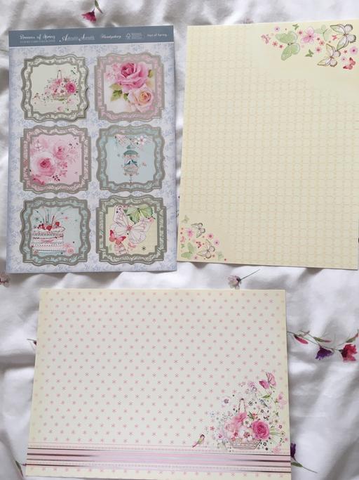 Classes Walsall South Staffordshire - Photos for Hunkydory craft card making