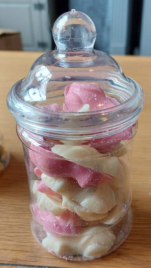 Buy & Sell Intake Doncaster - Photos for 380ml jars of sweets