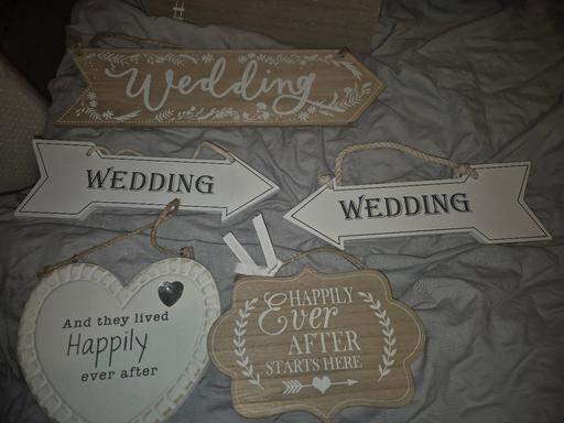 Buy & Sell Yeadon Leeds - Photos for Wedding Signs ×5