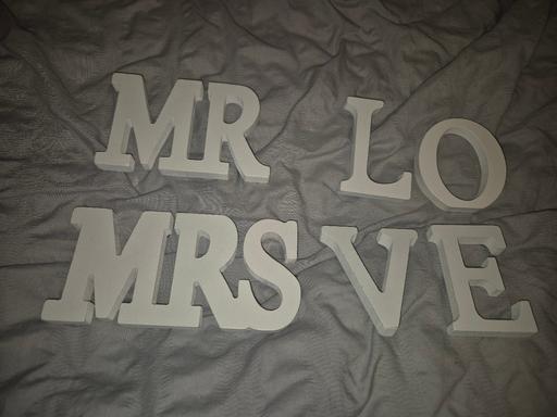 Buy & Sell Yeadon Leeds - Photos for Mr and Mrs/Love Sign