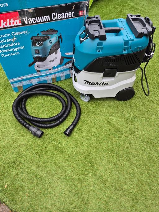Buy & Sell Bilston Wolverhampton - Photos for MAKITA VC4210M 240v M class Dust Extractor