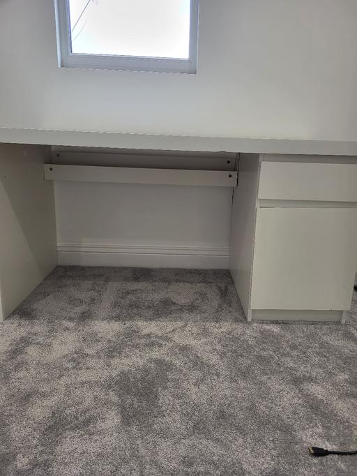 Buy & Sell Cann Hall East London - Photos for white ikea malm desk