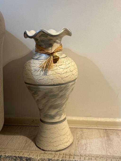 Buy & Sell South Quay East London - Photos for Vase