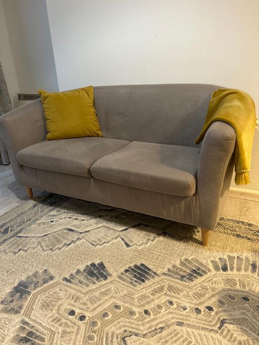Buy & Sell South Quay East London - Photos for Two seat sofa