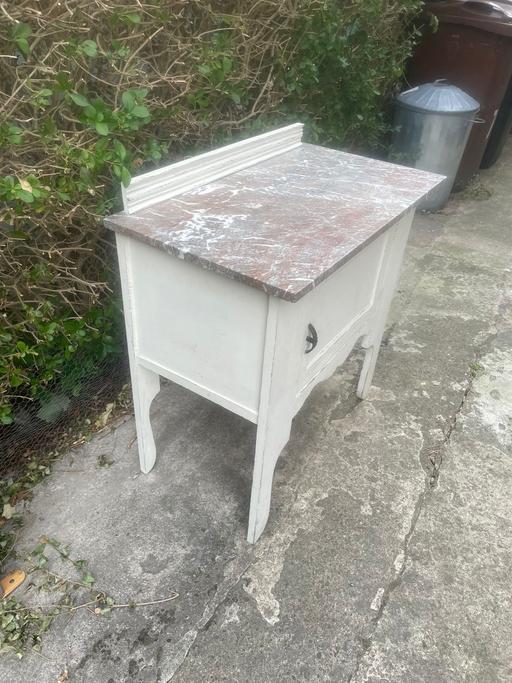 Buy & Sell Headingley Leeds - Photos for Living room/ bedroom table