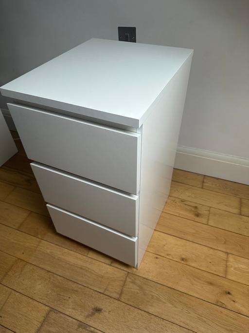 Buy & Sell Ilford Redbridge - Photos for Chests of drawers 3-White