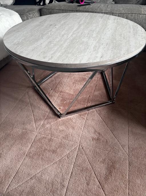Buy & Sell Southwater Horsham - Photos for Coffee table
