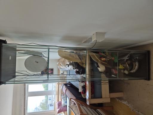 Buy & Sell Canonbury North London - Photos for Ikea Detolf glass display unit