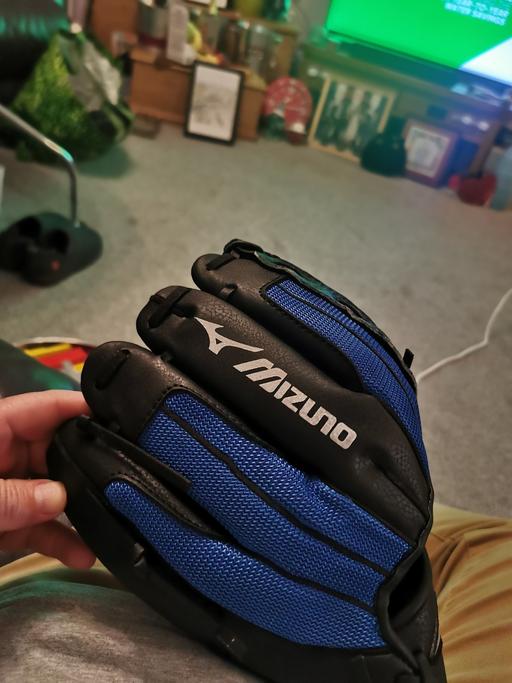Buy & Sell Preston Preston - Photos for Mizuno Youth Baseball Glove 10.5inches