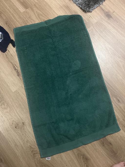 Buy & Sell Cadeby Doncaster - Photos for Forest green hand towel