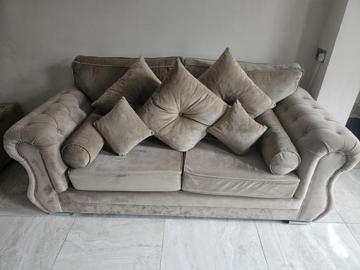 Buy & Sell Leigh Wigan - Photos for velvet/suede sofas and coffee table
