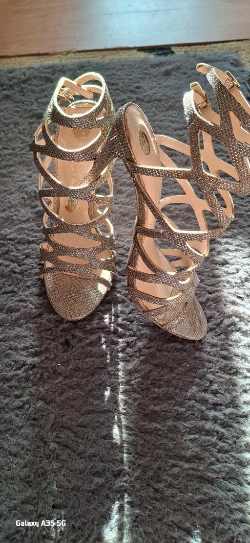 Buy & Sell Hednesford Cannock Chase - Photos for heels