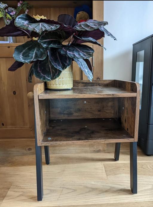 Buy & Sell Ealing West London - Photos for Rustic / industrial side table