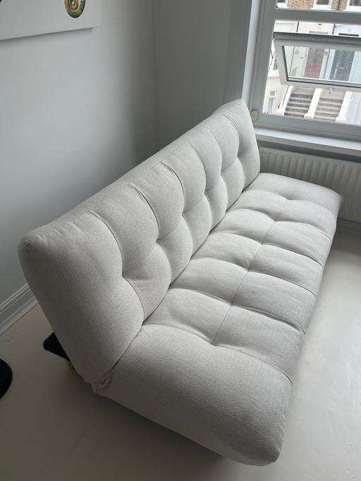 Buy & Sell - Photos for Lovely Sofa/sofabed