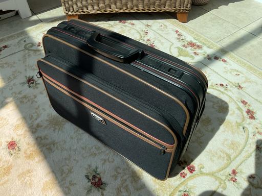 Buy & Sell Rowley Regis Sandwell - Photos for Suit case