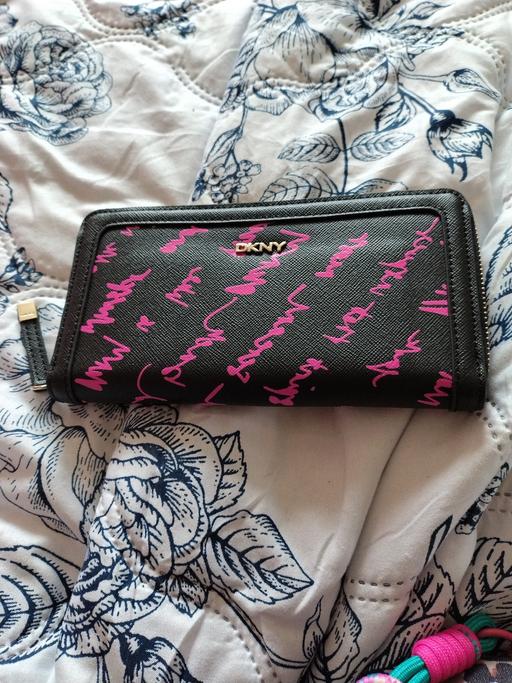 Buy & Sell Upper Gornal Dudley - Photos for dkny long purse