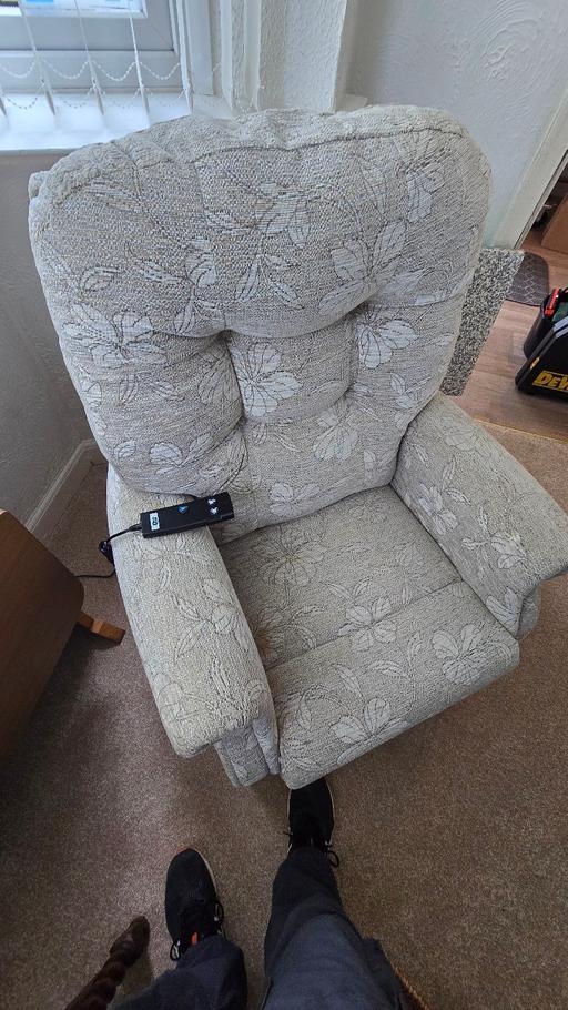 Buy & Sell Lambeth South East London - Photos for HSL Lift Chair