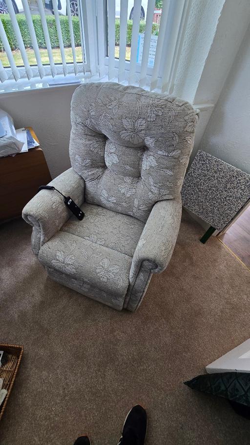 Buy & Sell Trent Vale Stoke-on-Trent - Photos for HSL Rising Chair