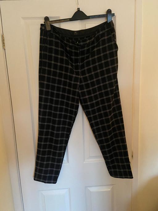 Buy & Sell Findern South Derbyshire - Photos for F & F Black and White Ankle Trousers