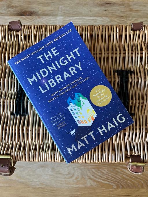 Buy & Sell Yapton Arun - Photos for The Midnight Library, Matt Haig